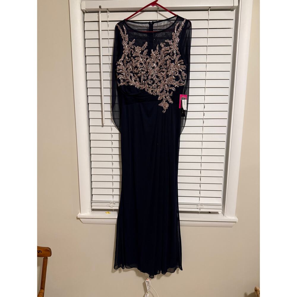 NWT Betsy & Adam Navy Sequin Floral Cape Sleeve Chiffon Gown Dress Size 6
